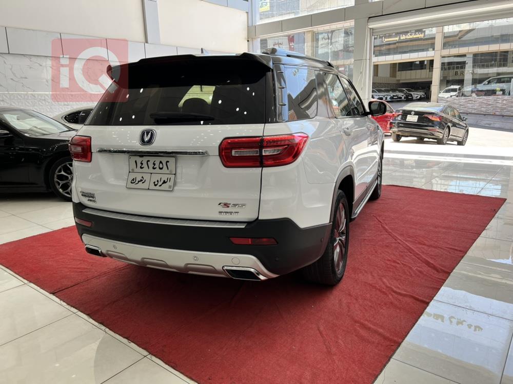 چانگان CS95